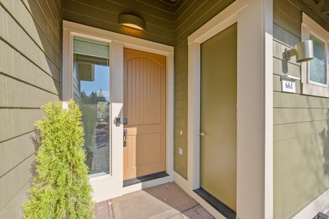 Tiny photo for 661 Sagebush Circle, Redmond, OR 97756 (MLS # 220215683)