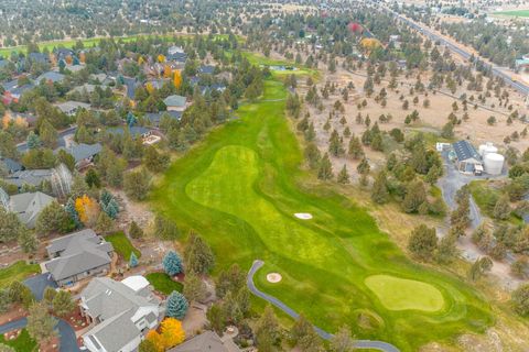 Tiny photo for 661 Sagebush Circle, Redmond, OR 97756 (MLS # 220215683)