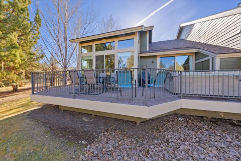 Tiny photo for 661 Sagebush Circle, Redmond, OR 97756 (MLS # 220215683)