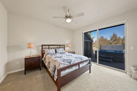 Tiny photo for 661 Sagebush Circle, Redmond, OR 97756 (MLS # 220215683)