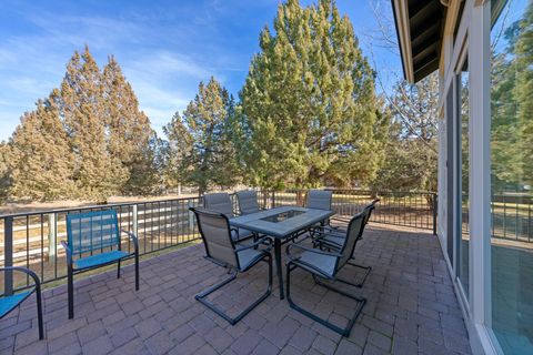 Tiny photo for 661 Sagebush Circle, Redmond, OR 97756 (MLS # 220215683)