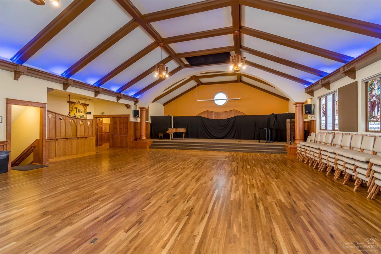 CLAB - Commercial Sale