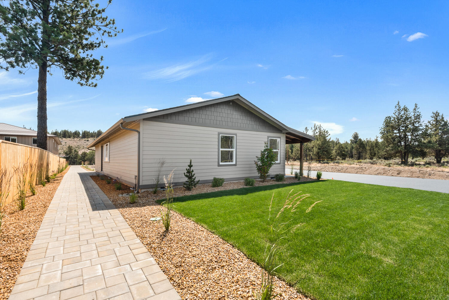 Townsite Of Laidlaw - Residential