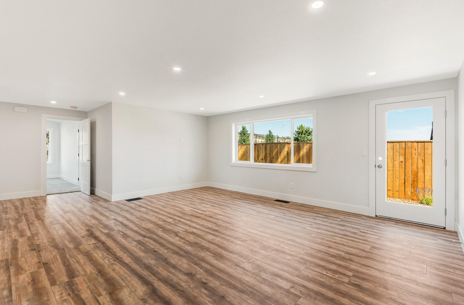 Townsite Of Laidlaw - Residential