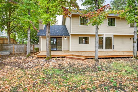 Tiny photo for 1876 Inglewood Drive, Medford, OR 97504 (MLS # 220210734)