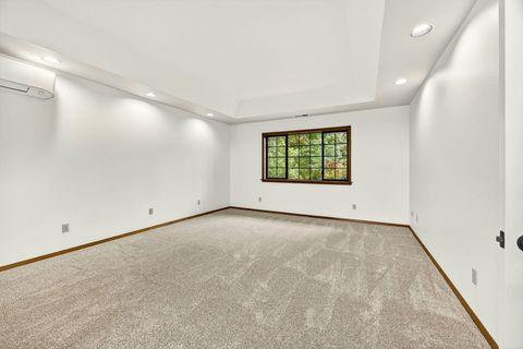 Tiny photo for 1876 Inglewood Drive, Medford, OR 97504 (MLS # 220210734)