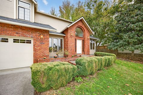 Tiny photo for 1876 Inglewood Drive, Medford, OR 97504 (MLS # 220210734)