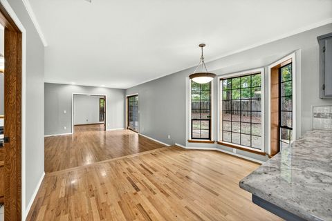 Tiny photo for 1876 Inglewood Drive, Medford, OR 97504 (MLS # 220210734)