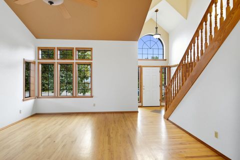 Tiny photo for 1876 Inglewood Drive, Medford, OR 97504 (MLS # 220210734)