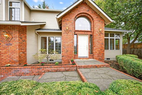 Tiny photo for 1876 Inglewood Drive, Medford, OR 97504 (MLS # 220210734)