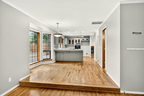 Tiny photo for 1876 Inglewood Drive, Medford, OR 97504 (MLS # 220210734)