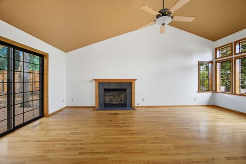 Tiny photo for 1876 Inglewood Drive, Medford, OR 97504 (MLS # 220210734)