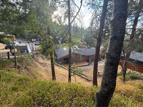 Tiny photo for 802 Beach Street, Ashland, OR 97520 (MLS # 220212173)