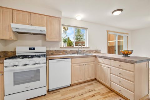 Tiny photo for 2980 NW Shevlin Meadow Drive, Bend, OR 97703 (MLS # 220217171)