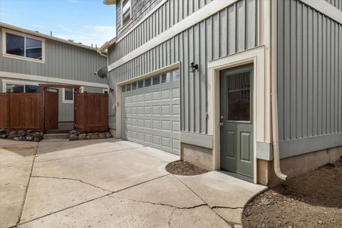 Tiny photo for 2980 NW Shevlin Meadow Drive, Bend, OR 97703 (MLS # 220217171)
