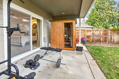 Tiny photo for 13 Portabello Way, Eagle Point, OR 97524 (MLS # 220212120)