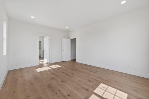 Tiny photo for 738 NE Trestle Street, Prineville, OR 97754 (MLS # 220216845)