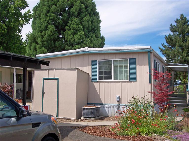 Rogue Lea Estates - Residential