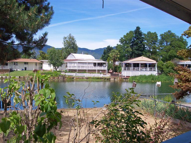 Rogue Lea Estates - Residential