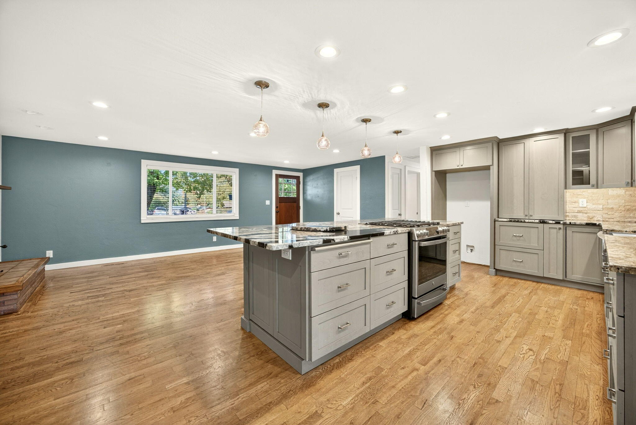 Blossom Hill Terrace Unit No 1 - Residential