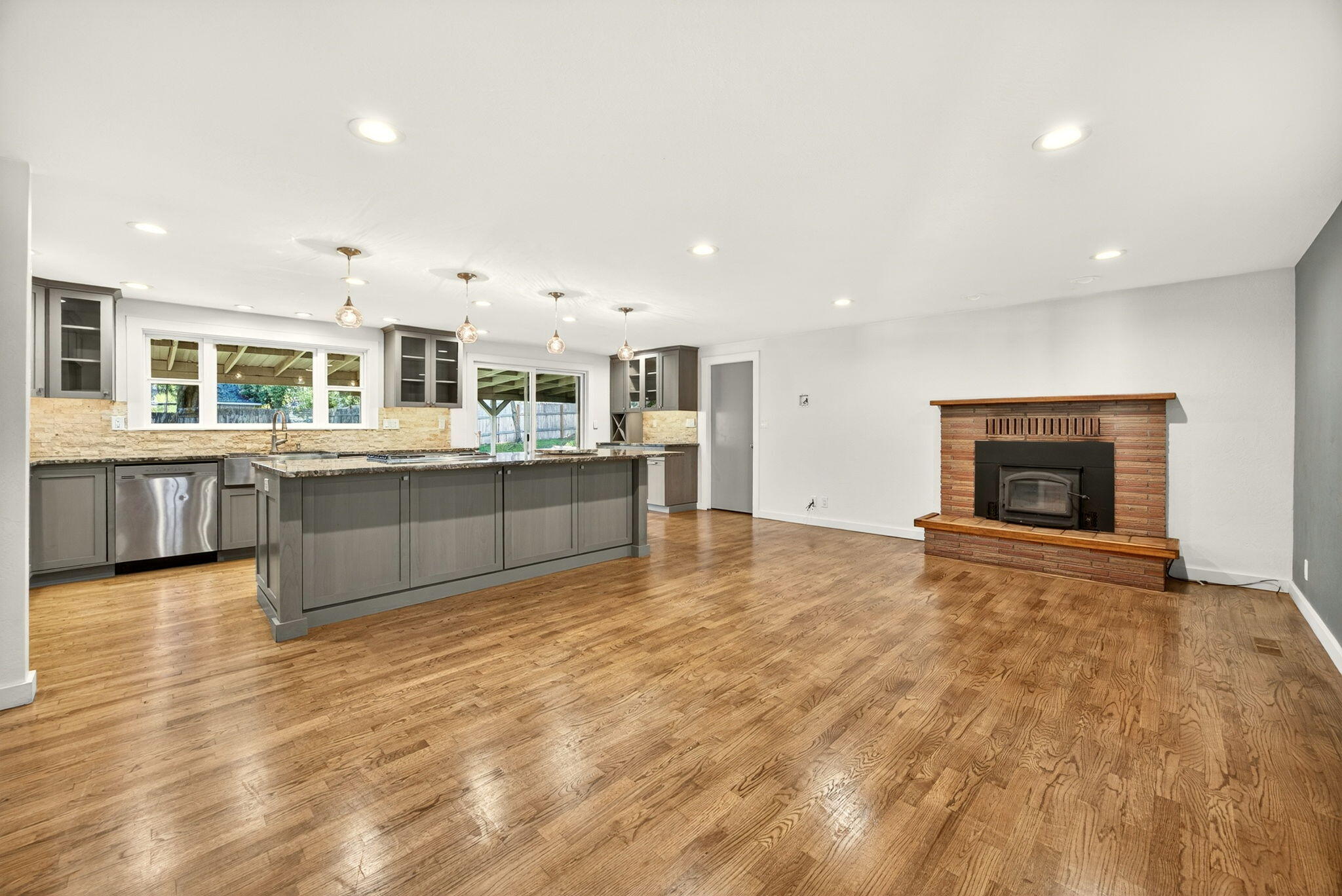 Blossom Hill Terrace Unit No 1 - Residential