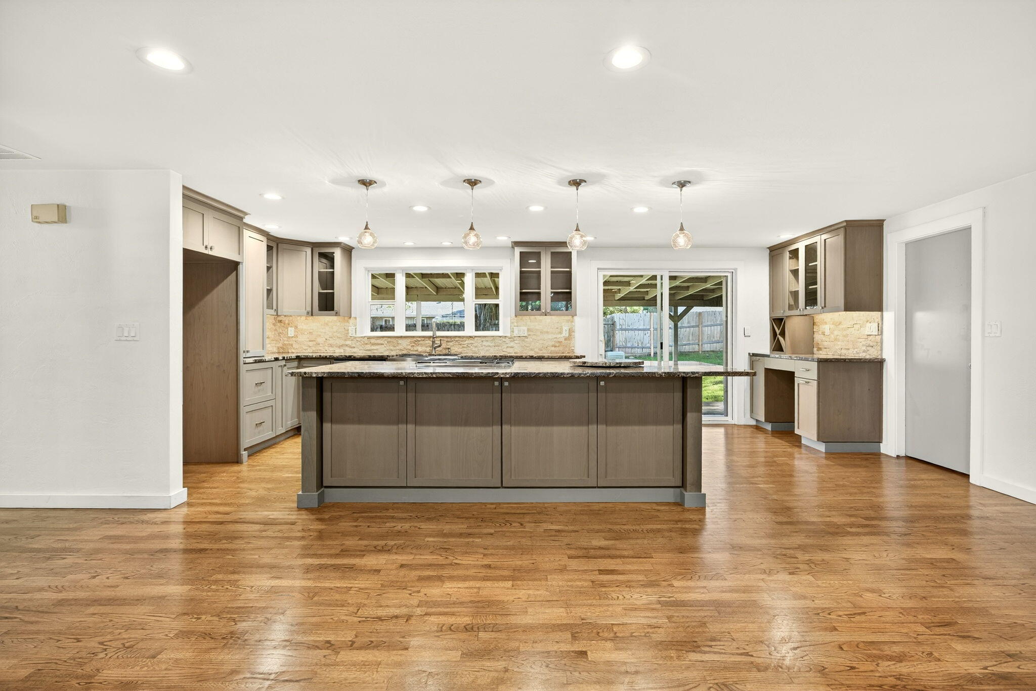 Blossom Hill Terrace Unit No 1 - Residential