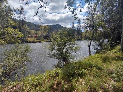 22266 Highway 62 Shady Cove OR 97539