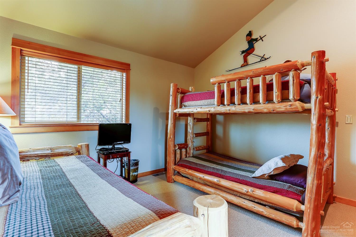 Fairway Point Villag - Residential