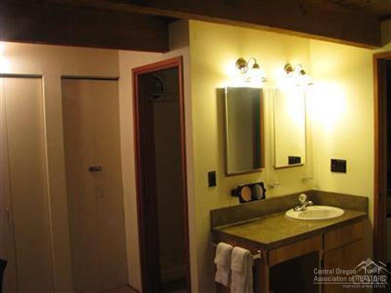 Ranch Cabins - Residential