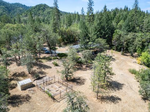 Tiny photo for 11178 E Evans Creek Road, Rogue River, OR 97537 (MLS # 220224840)