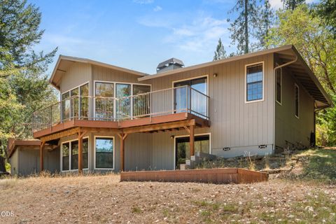 Tiny photo for 11178 E Evans Creek Road, Rogue River, OR 97537 (MLS # 220224840)