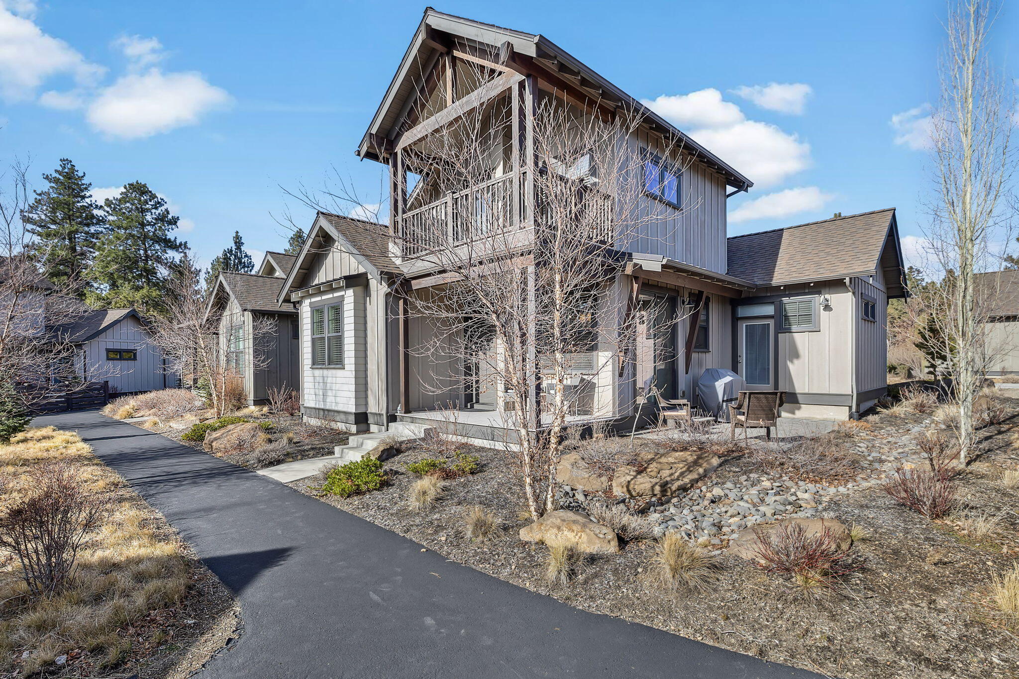 19721 SW River Camp Lane