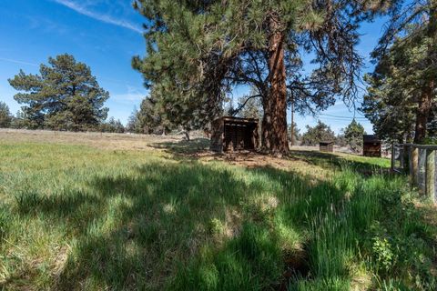 Tiny photo for 4050 SW Highland Avenue, Redmond, OR 97756 (MLS # 220221734)