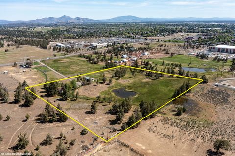 Tiny photo for 4050 SW Highland Avenue, Redmond, OR 97756 (MLS # 220221734)