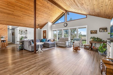 Tiny photo for 4050 SW Highland Avenue, Redmond, OR 97756 (MLS # 220221734)