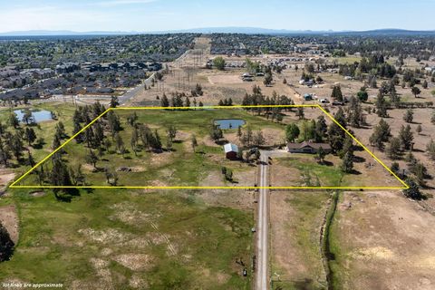 Tiny photo for 4050 SW Highland Avenue, Redmond, OR 97756 (MLS # 220221734)