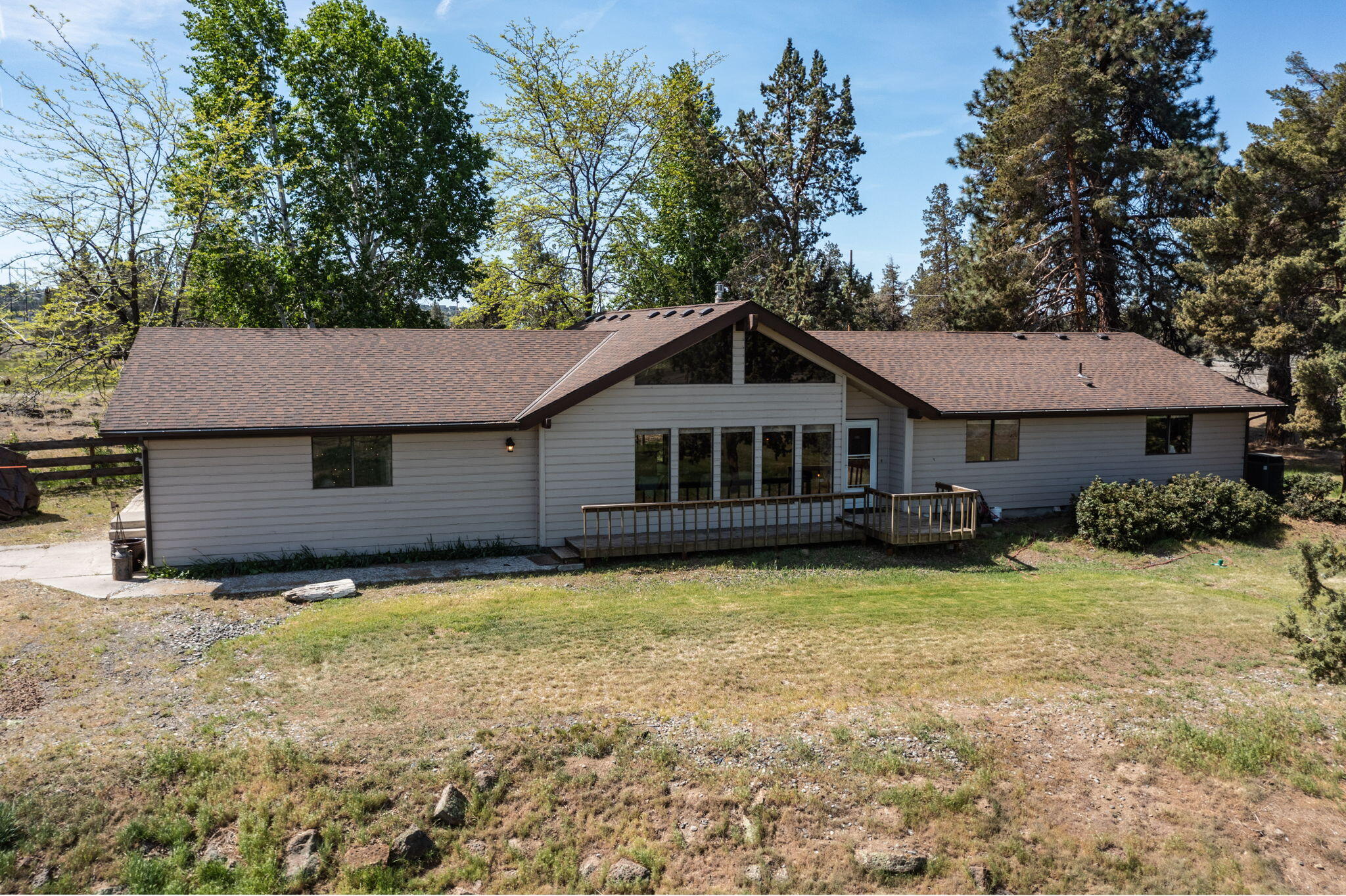 4050 SW Highland Avenue