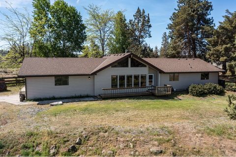 Tiny photo for 4050 SW Highland Avenue, Redmond, OR 97756 (MLS # 220221734)