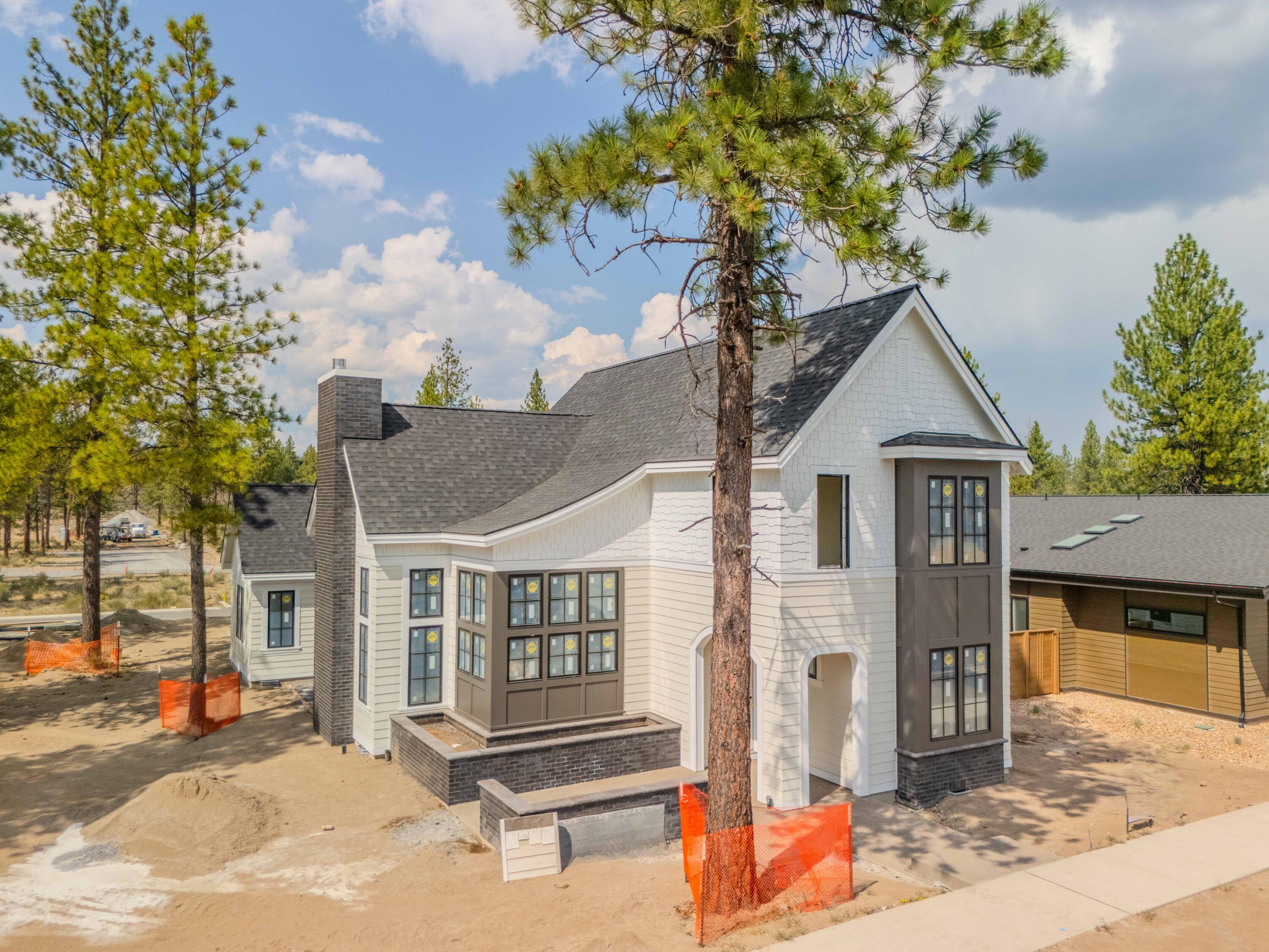 3358 NW Leavitt Lane