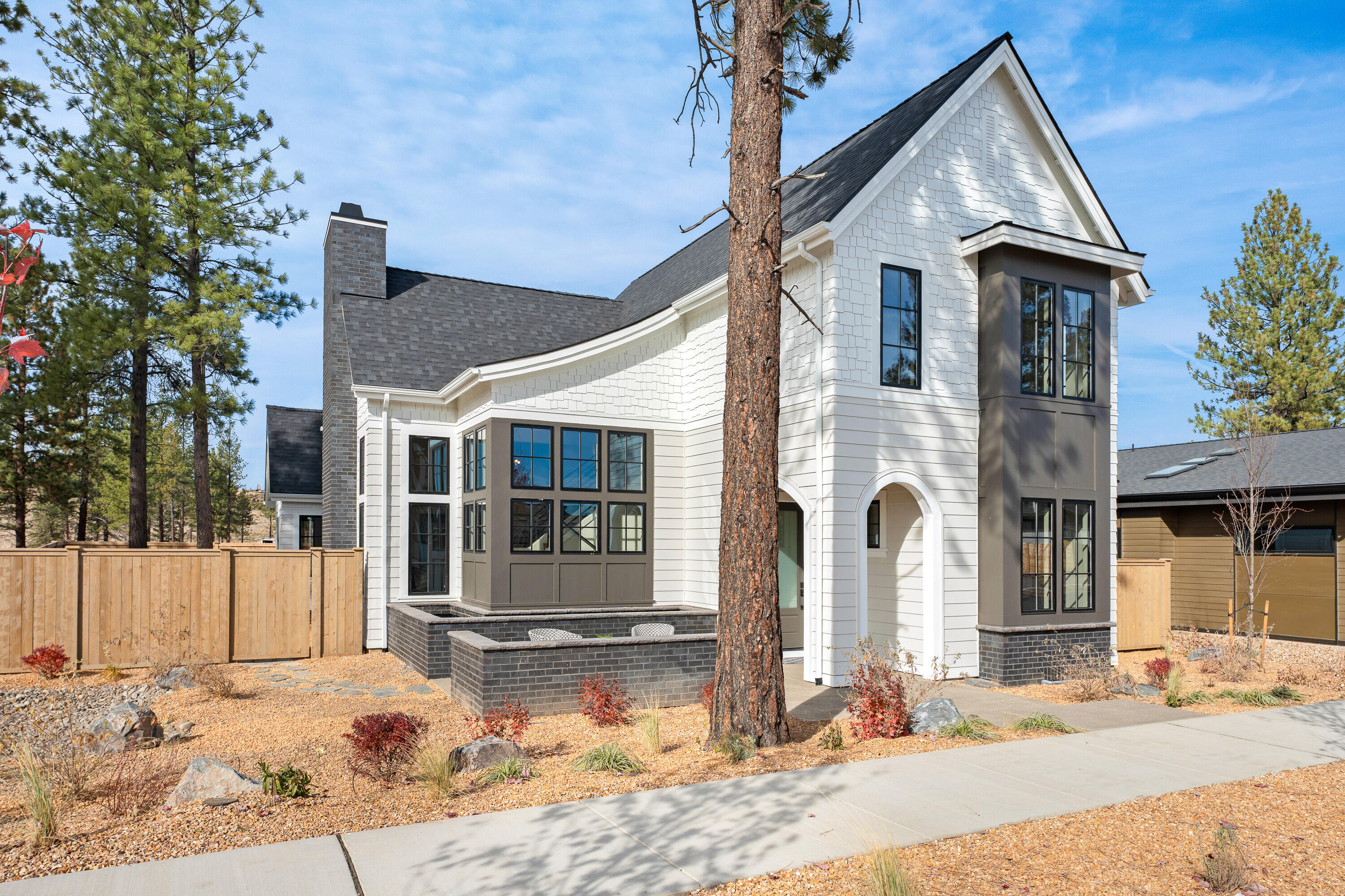 3358 NW Leavitt Lane