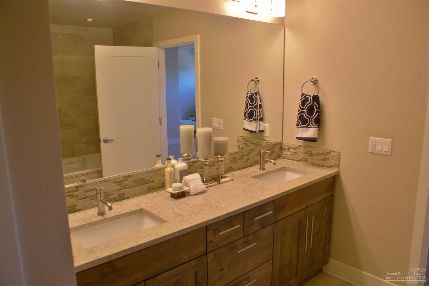 Deschutes Landing - Residential