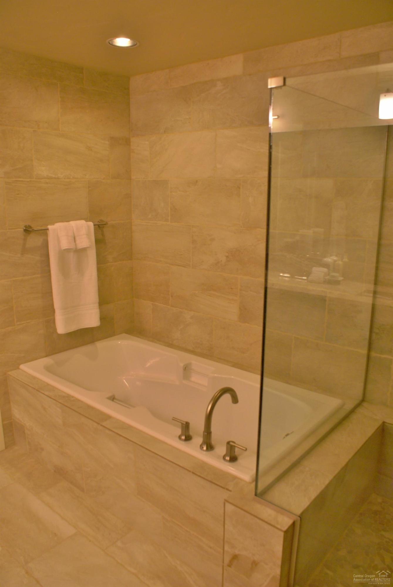 Deschutes Landing - Residential