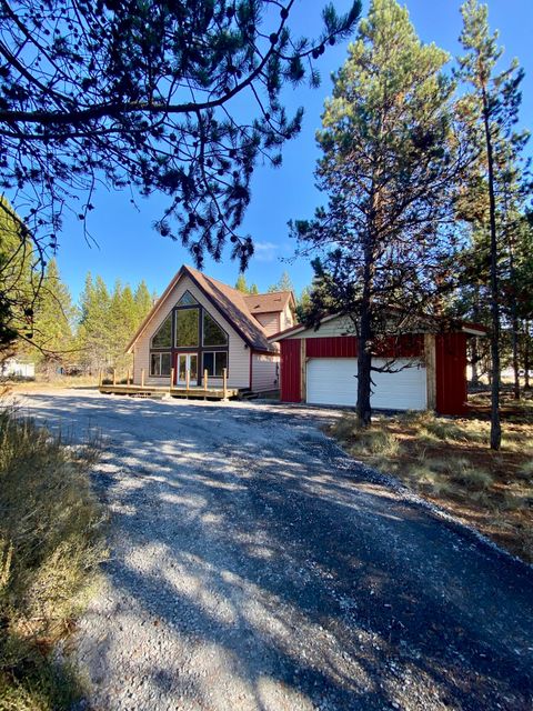 Tiny photo for 54896 Huntington Road, Bend, OR 97707 (MLS # 220210618)
