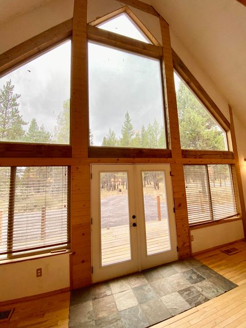 Tiny photo for 54896 Huntington Road, Bend, OR 97707 (MLS # 220210618)