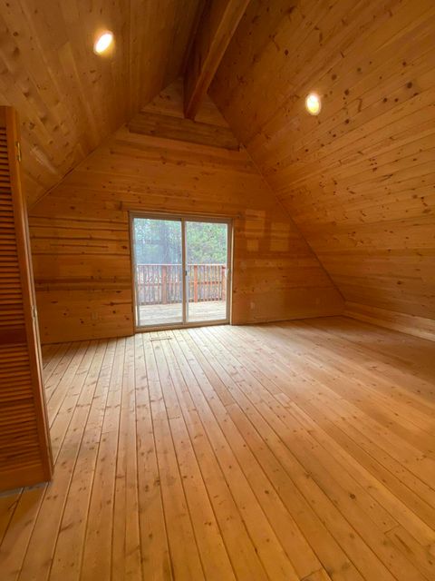 Tiny photo for 54896 Huntington Road, Bend, OR 97707 (MLS # 220210618)