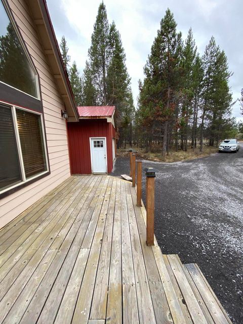 Tiny photo for 54896 Huntington Road, Bend, OR 97707 (MLS # 220210618)