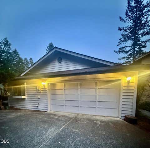 Tiny photo for 1466 Glenwood Drive, Brookings, OR 97415 (MLS # 220226858)