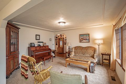 Tiny photo for 2388 Temple Drive, Medford, OR 97504 (MLS # 220213875)