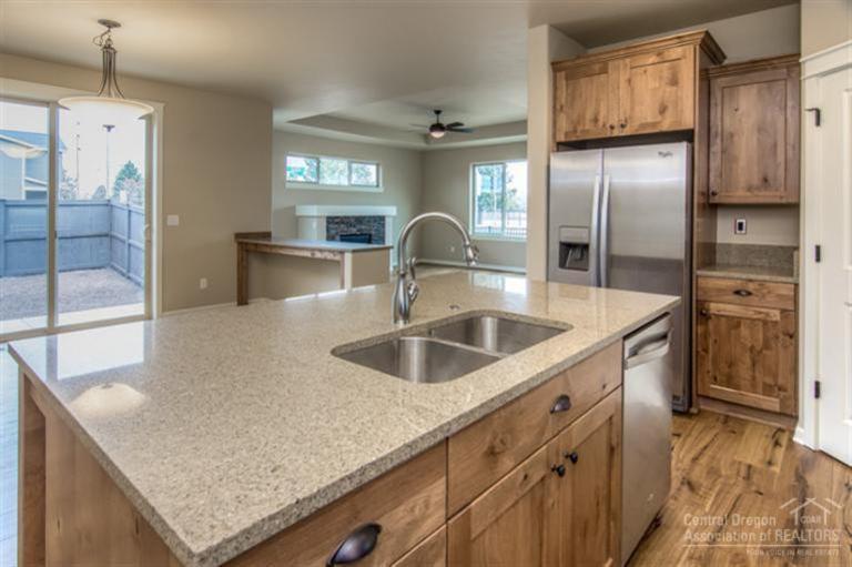 Lava Ridges - Residential