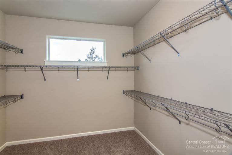 Lava Ridges - Residential